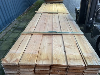 Ca. 78x Douglas wisselsponning/halfhoutsrabat, 18x190mm, lengte 400cm